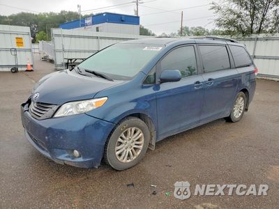 2011 TOYOTA SIENNA XLE 8-PASSENGER 5TDYK3DC6BS013628 - główne zdjęcie licytacji z USA - miniatura
