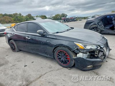 Czwarte zdjęcie samochodu z boku: 2019 NISSAN ALTIMA S VIN:1N4BL4BV4KC209443 - miniatura