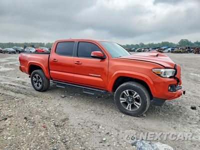 Czwarte zdjęcie samochodu z boku: 2018 TOYOTA TACOMA TRD SPORT VIN:3TMCZ5AN0JM151381 - miniatura