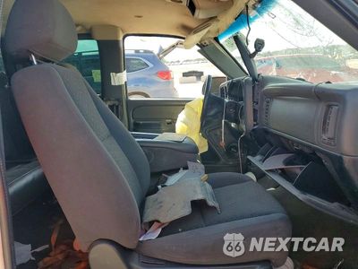 Zdjęcie 7 z 12 samochodu: 2005 CHEVROLET SILVERADO C1500 VIN:2GCEC19T951119371 - miniatura