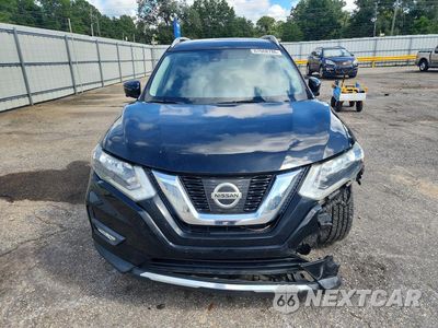 Piąte zdjęcie samochodu w środku: 2017 NISSAN ROGUE SL VIN:JN8AT2MT3HW405732 - miniatura