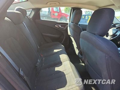 Zdjęcie 10 z 12 samochodu: 2015 CHRYSLER 200 LIMITED VIN:1C3CCCAB1FN758385 - miniatura