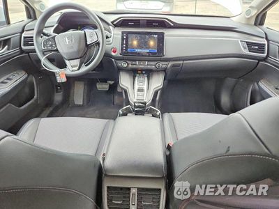 Zdjęcie 8 z 12 samochodu: 2019 HONDA CLARITY VIN:JHMZC5F16KC005439 - miniatura