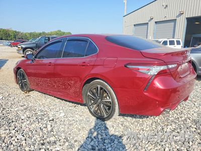 Drugie zdjęcie samochodu z przodu: 2018 TOYOTA CAMRY XSE VIN:4T1B61HK1JU625208 - miniatura