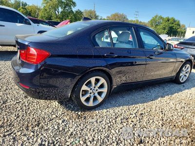 Trzecie zdjęcie samochodu z tyłu: 2015 BMW 328 XI VIN:WBA3B3G58FNR86252 - miniatura