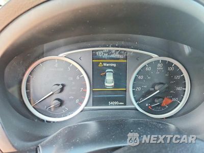 Zdjęcie 9 z 12 samochodu: 2019 NISSAN SENTRA SR VIN:3N1AB7AP3KY380613 - miniatura