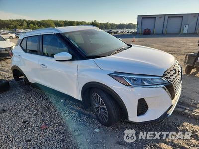 Czwarte zdjęcie samochodu z boku: 2024 NISSAN KICKS SV VIN:3N1CP5CV8RL561935 - miniatura