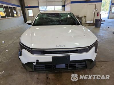 Piąte zdjęcie samochodu w środku: 2026 KIA K4 LXS VIN:3KPFT4DE1TE368617 - miniatura