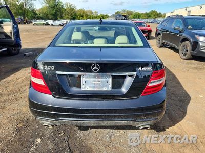 Zdjęcie 6 z 12 samochodu: 2013 MERCEDES-BENZ C 300 4MATIC VIN:WDDGF8AB6DG127821 - miniatura