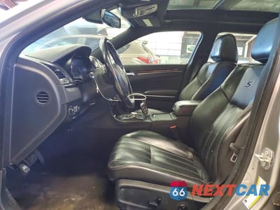 Zdjęcie 7 z 12 samochodu: 2018 CHRYSLER 300 S VIN:2C3CCABG1JH266794 - miniatura