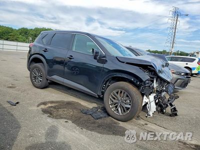 Czwarte zdjęcie samochodu z boku: 2026 NISSAN ROGUE SV VIN:5N1BT3BA3TC754077 - miniatura