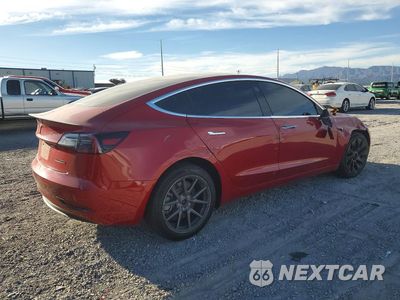 Trzecie zdjęcie samochodu z tyłu: 2019 TESLA MODEL 3 VIN:5YJ3E1EA2KF308815 - miniatura
