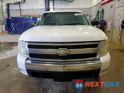 Piąte zdjęcie samochodu w środku: 2007 CHEVROLET SILVERADO K1500 CREW CAB VIN:3GCEK13M17G542766 - miniatura