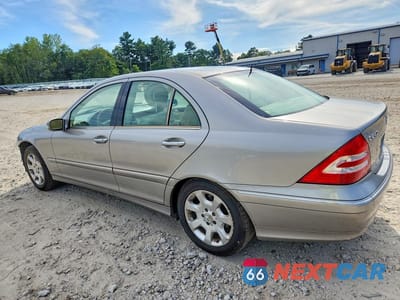 Drugie zdjęcie samochodu z przodu: 2005 MERCEDES-BENZ C 240 4MATIC VIN:WDBRF81J75F671857 - miniatura