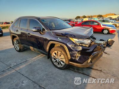 Czwarte zdjęcie samochodu z boku: 2023 TOYOTA RAV4 XLE PREMIUM VIN:JTMC1RFV8PJ025217 - miniatura
