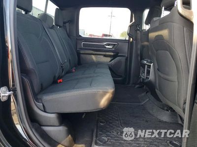 Zdjęcie 10 z 13 samochodu: 2021 RAM 1500 BIG HORN/LONE STAR VIN:1C6SRFFTXMN597726 - miniatura