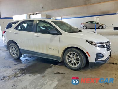 Czwarte zdjęcie samochodu z boku: 2022 CHEVROLET EQUINOX LS VIN:3GNAXSEV9NS212077 - miniatura
