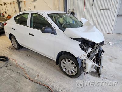 Czwarte zdjęcie samochodu z boku: 2012 NISSAN VERSA 1.6 S VIN:3N1CN7AP1CL861670 - miniatura