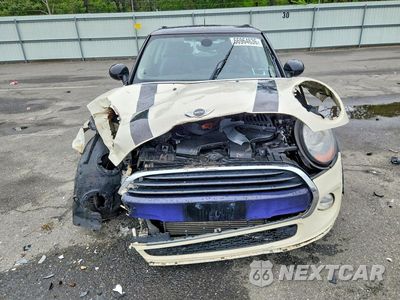 Piąte zdjęcie samochodu w środku: 2017 MINI COOPER VIN:WMWXP5C3XH2F61187 - miniatura