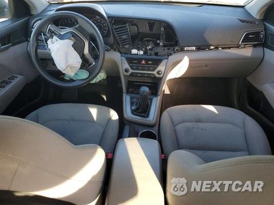 Zdjęcie 8 z 13 samochodu: 2018 HYUNDAI ELANTRA SE VIN:KMHD74LF4JU557326 - miniatura