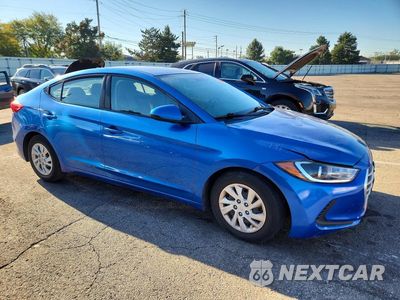 Czwarte zdjęcie samochodu z boku: 2017 HYUNDAI ELANTRA SE VIN:5NPD74LF9HH206372 - miniatura