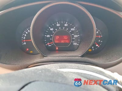 Zdjęcie 9 z 12 samochodu: 2016 KIA SOUL BASE VIN:KNDJN2A24G7841287 - miniatura