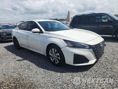 Czwarte zdjęcie samochodu z boku: 2023 NISSAN ALTIMA S VIN:1N4BL4BV8PN422102 - miniatura