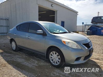 Czwarte zdjęcie samochodu z boku: 2012 NISSAN VERSA 1.6 S VIN:3N1CN7AP3CL940659 - miniatura