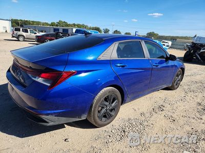 Trzecie zdjęcie samochodu z tyłu: 2023 HYUNDAI ELANTRA SEL VIN:5NPLM4AGXPH087908 - miniatura