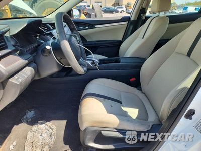 Zdjęcie 7 z 12 samochodu: 2016 HONDA CIVIC LX VIN:19XFC2F53GE011267 - miniatura