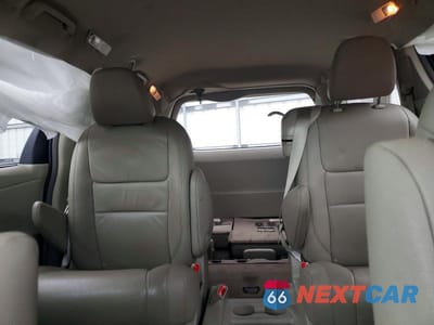 Zdjęcie 10 z 13 samochodu: 2017 TOYOTA SIENNA XLE PREMIUM 8-PASSENGER VIN:5TDYZ3DC1HS870783 - miniatura