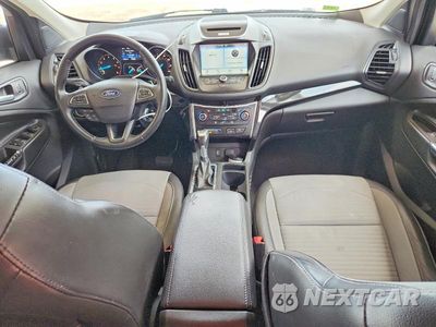 Zdjęcie 8 z 13 samochodu: 2017 FORD ESCAPE SE VIN:1FMCU0GD1HUD03475 - miniatura