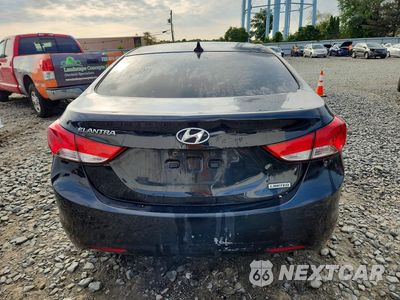 Zdjęcie 6 z 12 samochodu: 2013 HYUNDAI ELANTRA LIMITED VIN:5NPDH4AE3DH210306 - miniatura