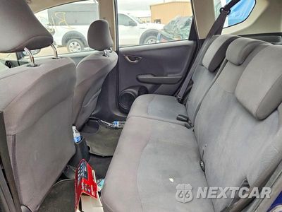Zdjęcie 10 z 12 samochodu: 2013 HONDA FIT VIN:JHMGE8H32DC078196 - miniatura