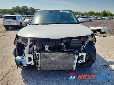 Piąte zdjęcie samochodu w środku: 2025 KIA SOUL LX VIN:KNDJ23AU4S7926994 - miniatura