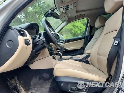 Zdjęcie 7 z 12 samochodu: 2014 BMW X1 XDRIVE28I VIN:WBAVL1C53EVY20607 - miniatura
