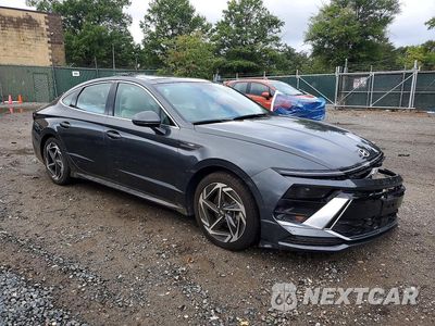 Czwarte zdjęcie samochodu z boku: 2024 HYUNDAI SONATA SEL VIN:KMHL14JA2RA391003 - miniatura