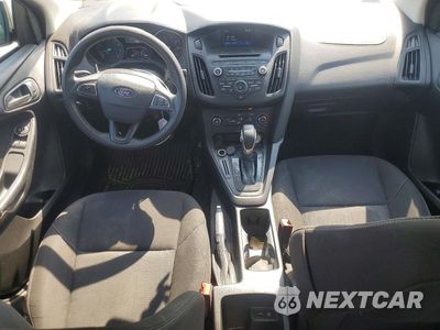 Zdjęcie 8 z 12 samochodu: 2016 FORD FOCUS VIN:1FADP3E29GL397005 - miniatura