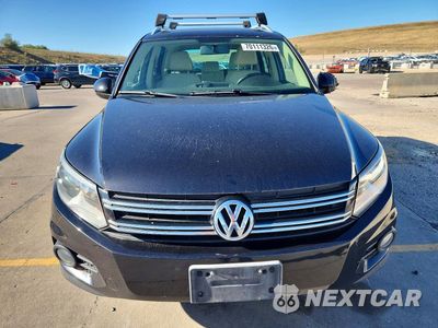 Piąte zdjęcie samochodu w środku: 2012 VOLKSWAGEN TIGUAN S VIN:WVGBV7AX9CW566668 - miniatura