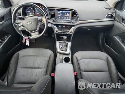 Zdjęcie 8 z 12 samochodu: 2017 HYUNDAI ELANTRA VALUE EDITION VIN:5NPD84LF3HH129477 - miniatura
