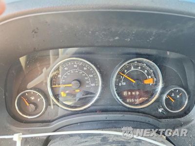 Zdjęcie 9 z 13 samochodu: 2014 JEEP COMPASS LATITUDE VIN:1C4NJCEA5ED790451 - miniatura