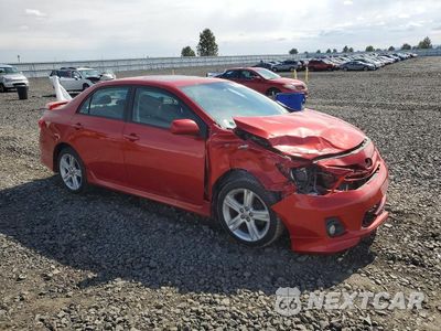 Czwarte zdjęcie samochodu z boku: 2013 TOYOTA COROLLA S VIN:2T1BU4EE8DC040282 - miniatura