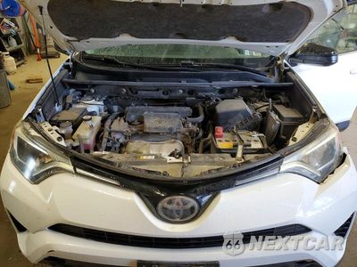 Zdjęcie 12 z 14 samochodu: 2018 TOYOTA RAV4 LE VIN:JTMBFREV8JJ741296 - miniatura