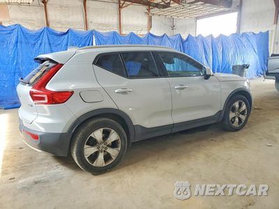 Trzecie zdjęcie samochodu z tyłu: 2021 VOLVO XC40 T5 MOMENTUM VIN:YV4162UK1M2573216 - miniatura