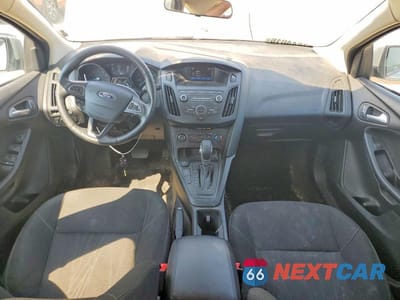 Zdjęcie 8 z 13 samochodu: 2018 FORD FOCUS SE VIN:1FADP3K2XJL228526 - miniatura