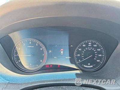 Zdjęcie 9 z 12 samochodu: 2017 GENESIS G80 3.8 VIN:KMHGN4JE3HU194024 - miniatura