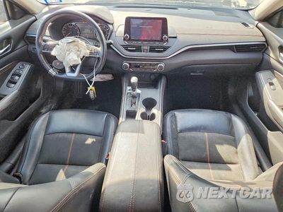 Zdjęcie 8 z 13 samochodu: 2019 NISSAN ALTIMA SR VIN:1N4BL4CV5KC189542 - miniatura