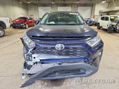 Piąte zdjęcie samochodu w środku: 2021 TOYOTA RAV4 XLE PREMIUM VIN:2T3C1RFV2MW142255 - miniatura