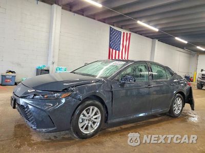 2026 TOYOTA CAMRY LE 4T1DAACK4TU759440 - główne zdjęcie licytacji z USA - miniatura