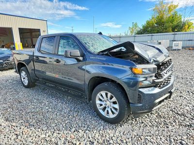 Czwarte zdjęcie samochodu z boku: 2022 CHEVROLET SILVERADO LTD K1500 CUSTOM VIN:1GCPYBEK2NZ130054 - miniatura